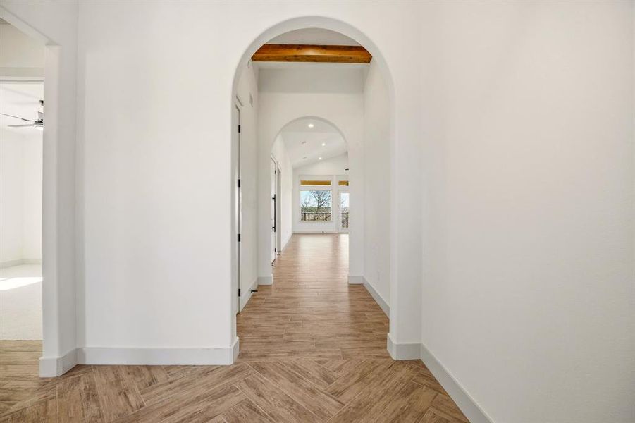 Spacious, unfurnished interior of a new home in , Glen Rose (Image 22). Spacious, unfurnished interior of a new home in , Glen Rose (Image 22).