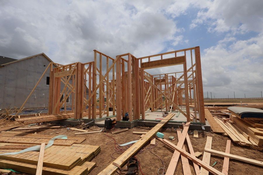 Let us show you how our advanced framing techniques have stood the test of time and allow more insulation for a quieter and more energy-efficient home. Let us show you how our advanced framing techniques have stood the test of time and allow more insulation for a quieter and more energy-efficient home.