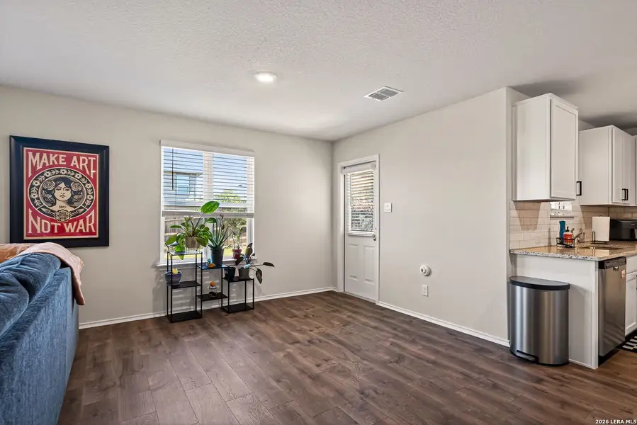 Furnished interior view inside a new home in Copper Canyon, Bulverde (Image 12). Furnished interior view inside a new home in Copper Canyon, Bulverde (Image 12).