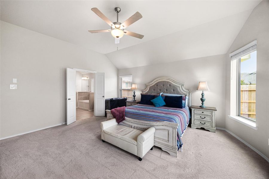 Large Primary with Bay Windows