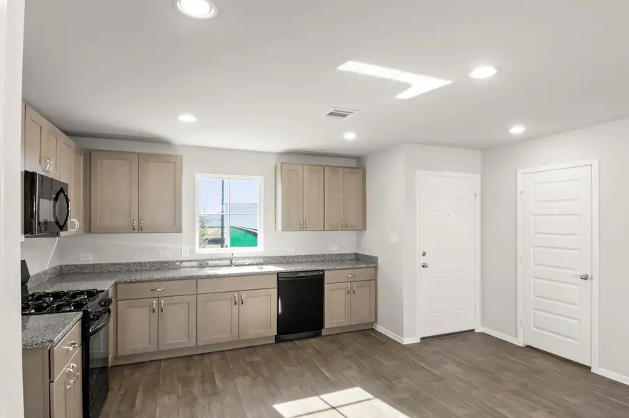 Furnished interior view inside a new home in Harvest Ridge, Elgin (Image 9).