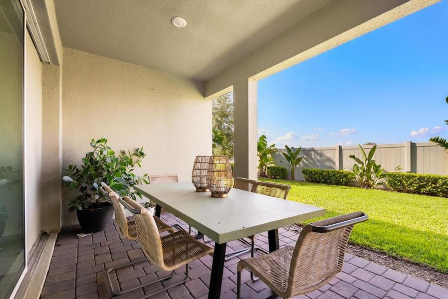 Furnished interior view inside a new home in , Winter Garden (Image 36).