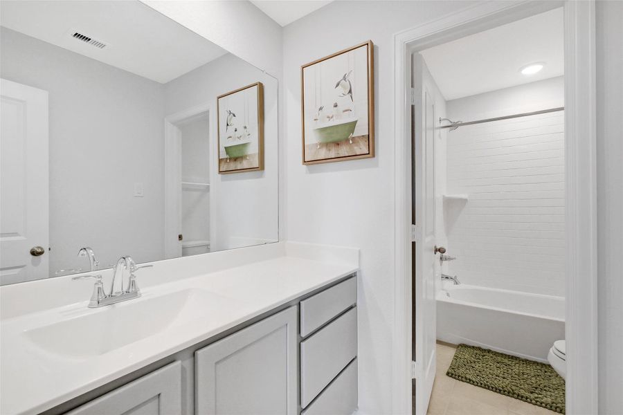 Furnished interior view inside a new home in , Katy (Image 14).