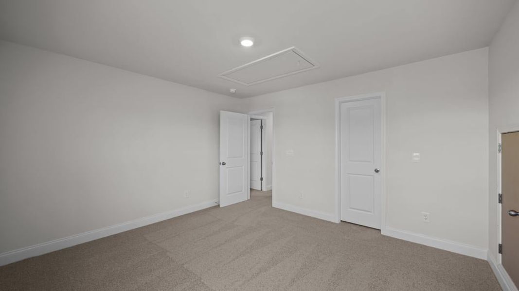 Spacious, unfurnished interior of a new home in Cambridge Park, Mebane (Image 12). Spacious, unfurnished interior of a new home in Cambridge Park, Mebane (Image 12).
