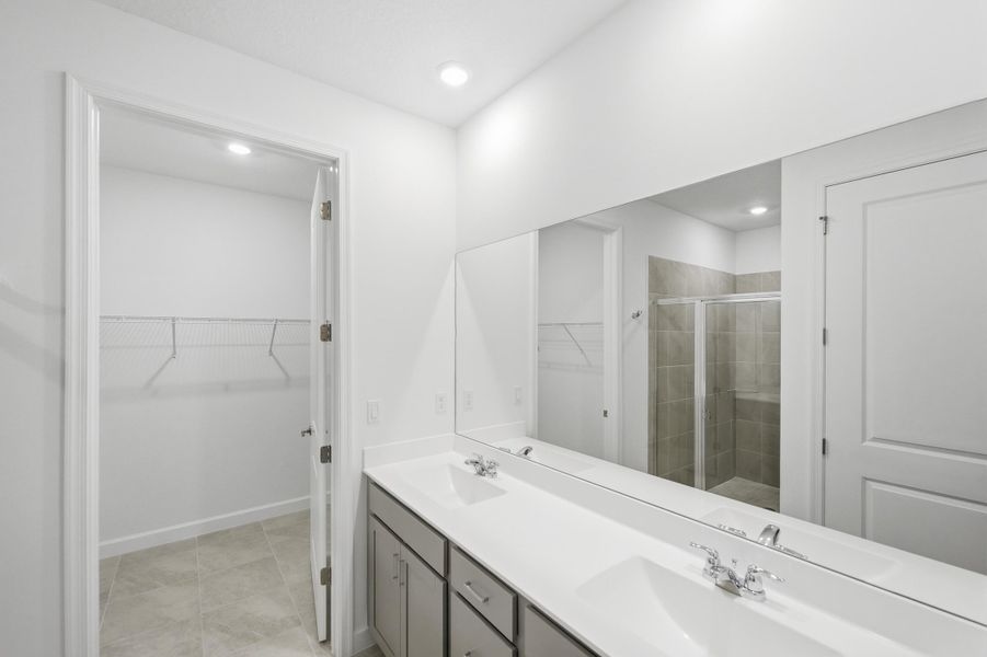 Prices, dimensions and features may vary and are subject to change. Photos are for illustrative purposes only. Prices, dimensions and features may vary and are subject to change. Photos are for illustrative purposes only.