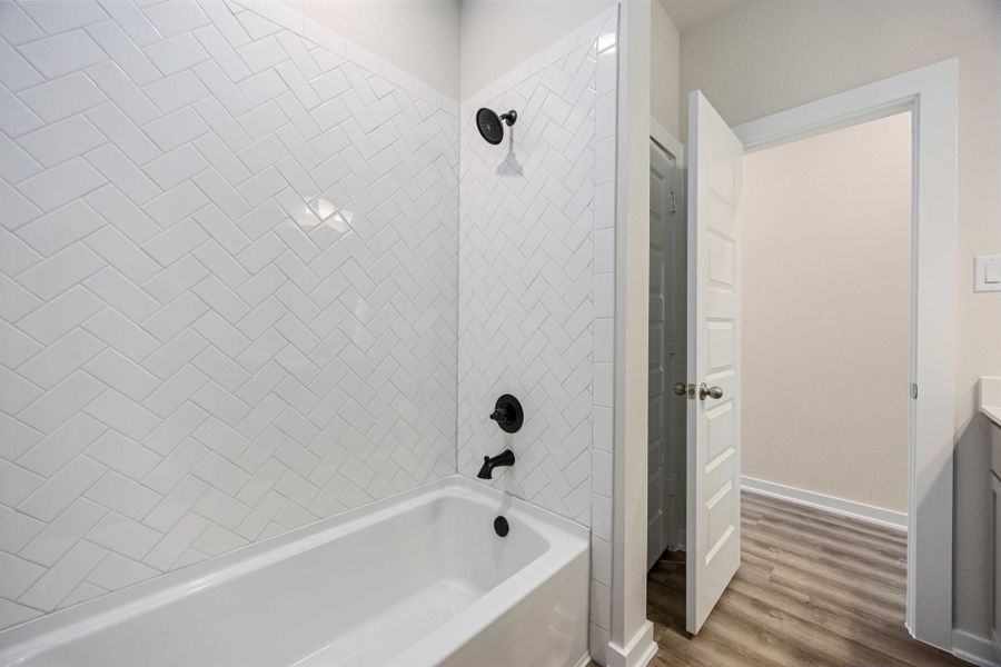 6719 Pelican Lane - Arlington - Bath 2