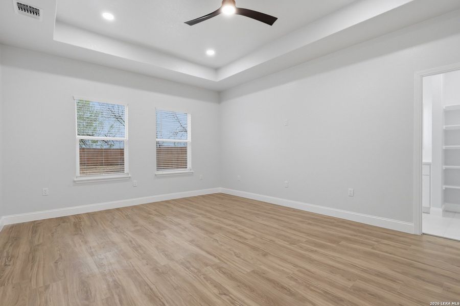 Spacious, unfurnished interior of a new home in , San Antonio (Image 23).