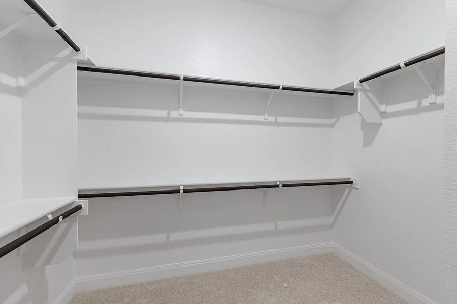 Spacious, unfurnished interior of a new home in The Colony - 45', Bastrop (Image 13).