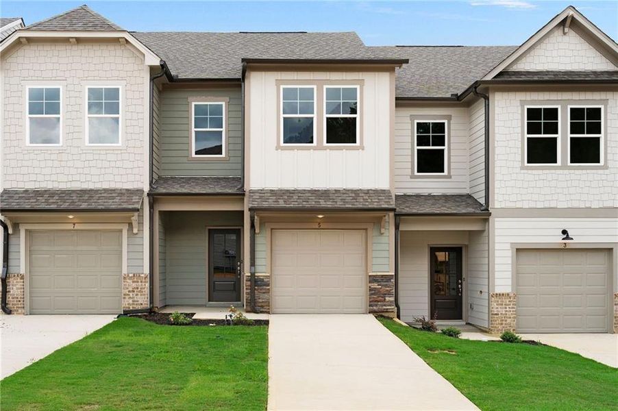 Front exterior of a new home in , Cedartown, GA, highlighting curb appeal (Image 38). Front exterior of a new home in , Cedartown, GA, highlighting curb appeal (Image 38).
