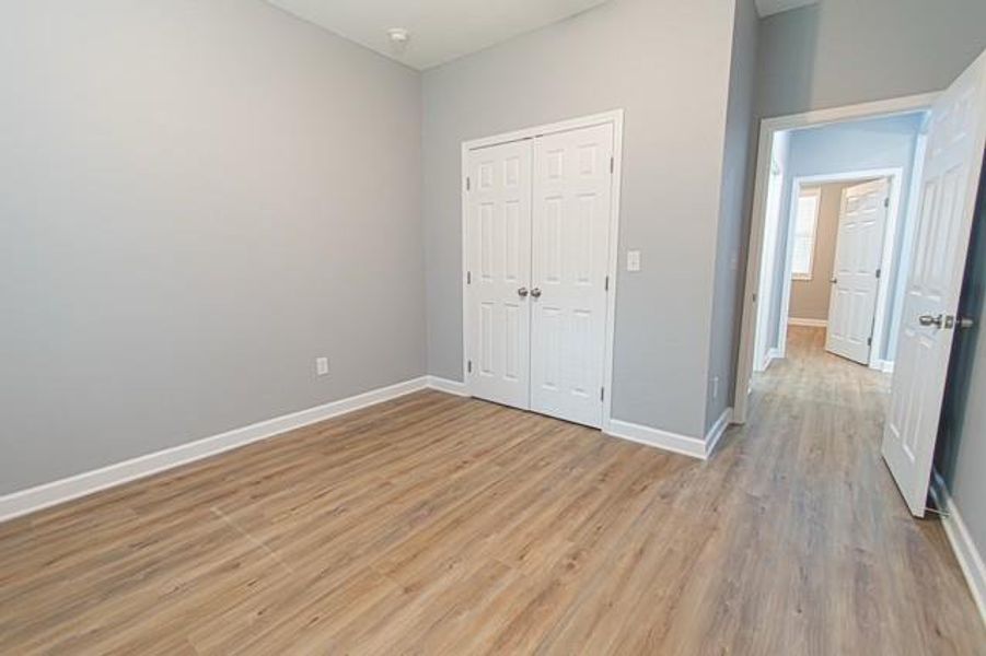 Spacious, unfurnished interior of a new home in , Jefferson (Image 15).