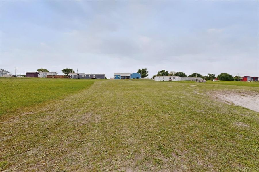 Natural landscape and outdoor views near  in Whitewright (Image 35).