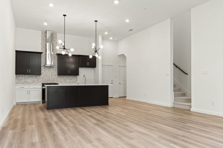 Furnished interior view inside a new home in Cottonwood Creek, Rowlett (Image 5).