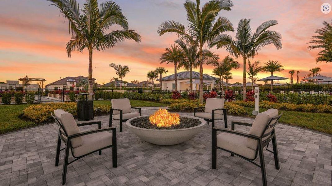 Community amenities in Esplanade at Azario Lakewood Ranch, Bradenton (Image 16).