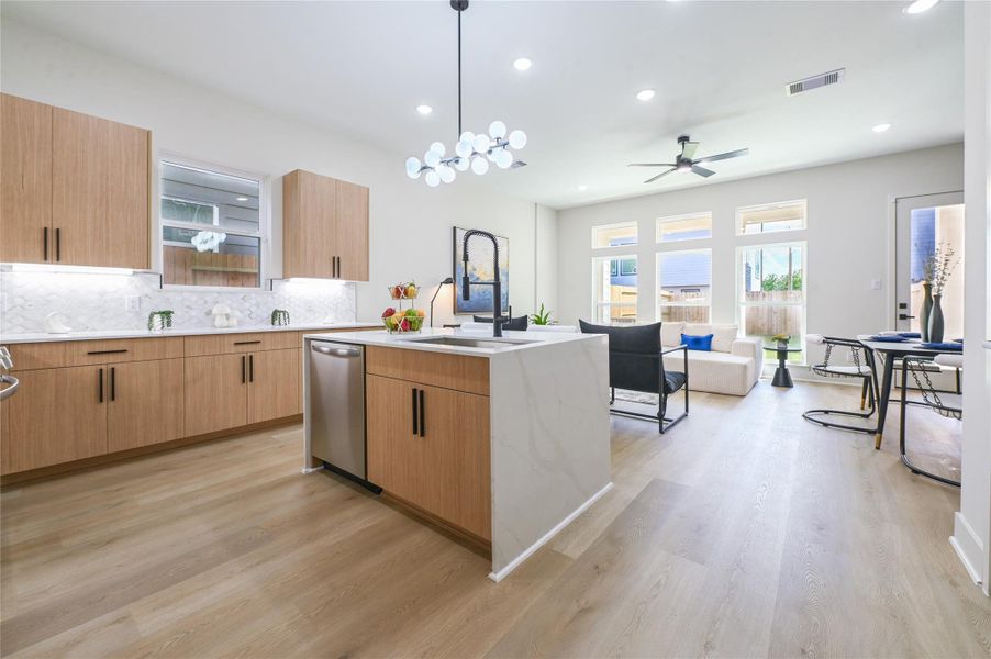 Italian style cabinets throughout the home add a luxury to be appreciated Italian style cabinets throughout the home add a luxury to be appreciated