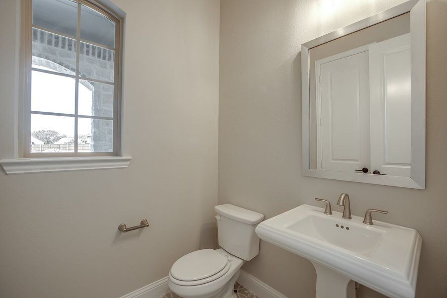 Plan 1634 Powder Bath Representative Image