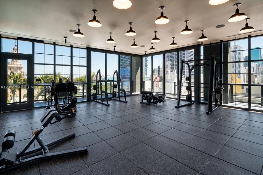 Community amenities in , Miami (Image 17).