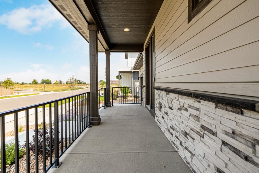 Spacious, unfurnished interior of a new home in West Grange, Longmont (Image 17).
