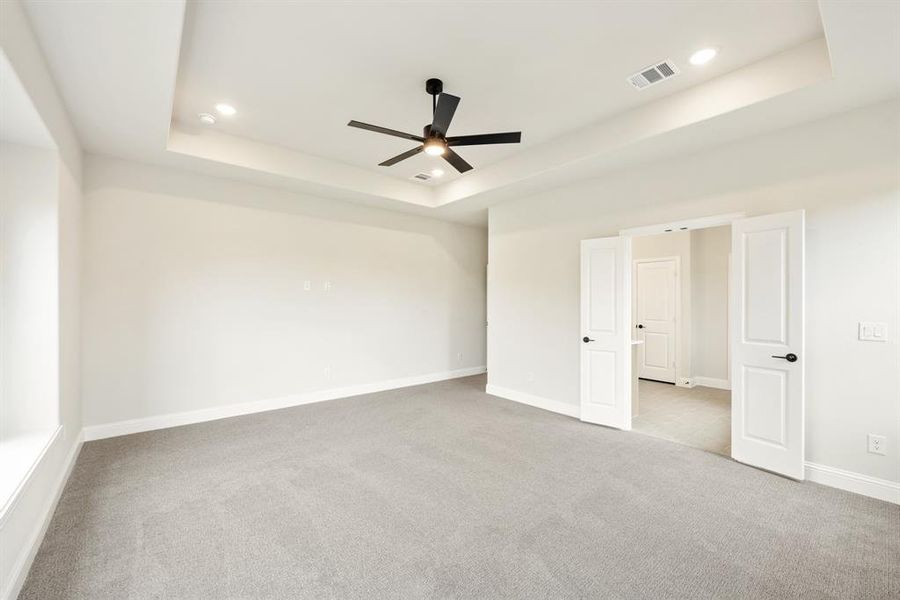 Spacious, unfurnished interior of a new home in ArrowBrooke, Aubrey (Image 21). Spacious, unfurnished interior of a new home in ArrowBrooke, Aubrey (Image 21).