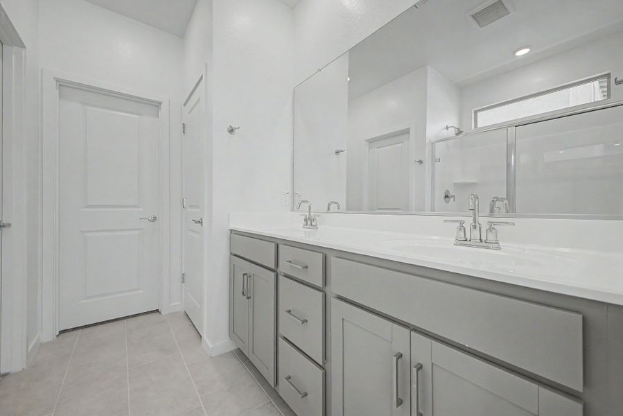 Furnished interior view inside a new home in Frontera, Surprise (Image 6). Furnished interior view inside a new home in Frontera, Surprise (Image 6).
