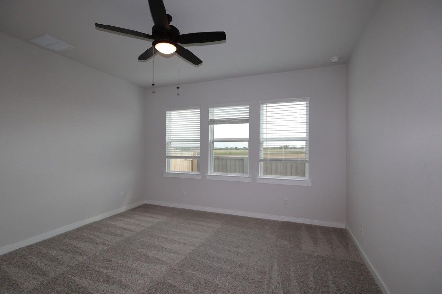 Spacious, unfurnished interior of a new home in Park Central, Georgetown (Image 12).