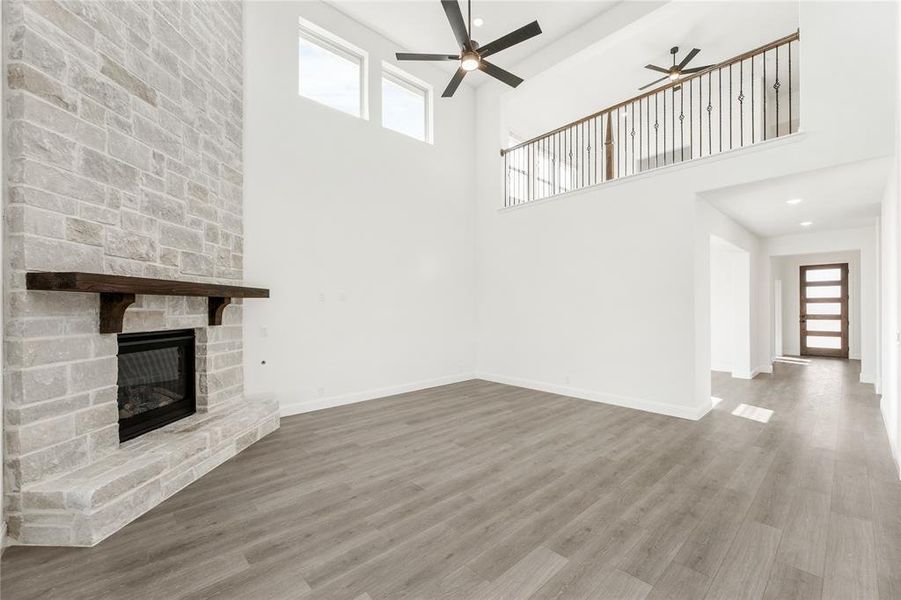 Spacious, unfurnished interior of a new home in Wildflower Ranch 60-65, Fort Worth (Image 27). Spacious, unfurnished interior of a new home in Wildflower Ranch 60-65, Fort Worth (Image 27).