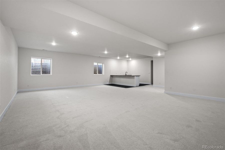 Spacious, unfurnished interior of a new home in Wolf Ranch - Enclave Collection, Colorado Springs (Image 30).