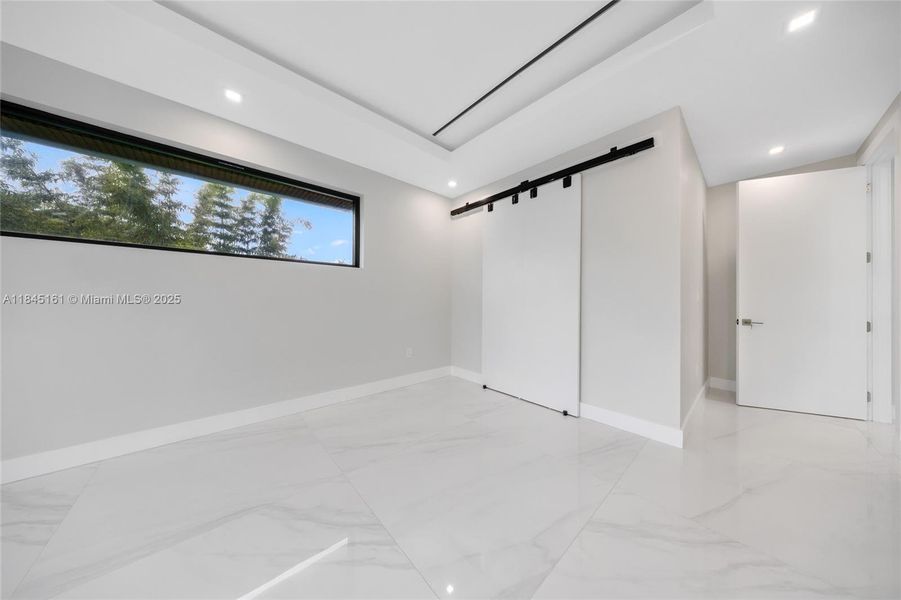 Spacious, unfurnished interior of a new home in , Fort Lauderdale (Image 59). Spacious, unfurnished interior of a new home in , Fort Lauderdale (Image 59).