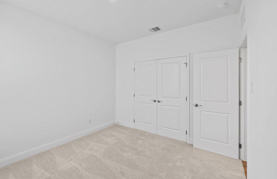 Spacious, unfurnished interior of a new home in Patterson Ranch, Georgetown (Image 13).