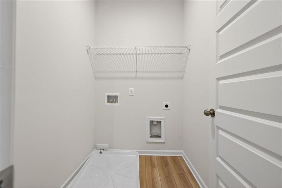 Spacious, unfurnished interior of a new home in Franklin Manor, Lawrenceville (Image 27).