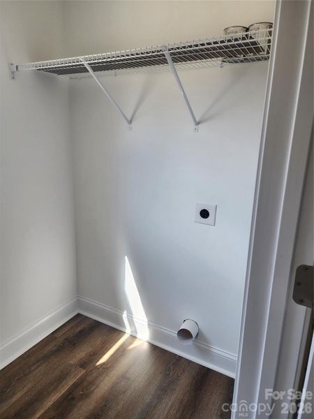 Spacious, unfurnished interior of a new home in , Chester (Image 26).