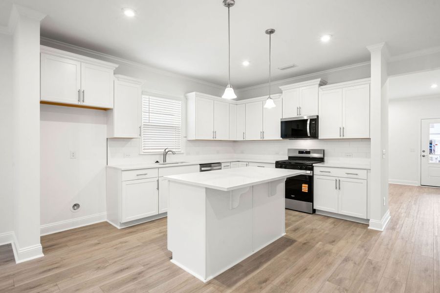 Furnished interior view inside a new home in Salem Bay, Beaufort (Image 10).