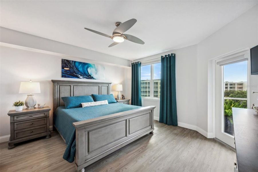 Furnished interior view inside a new home in , Largo (Image 8).