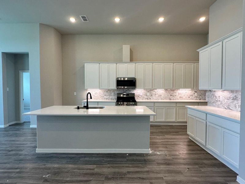 Furnished interior view inside a new home in Creekhaven, Iowa Colony (Image 11). Furnished interior view inside a new home in Creekhaven, Iowa Colony (Image 11).