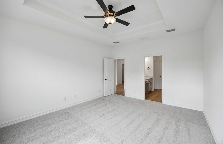 Spacious, unfurnished interior of a new home in Treeline, Justin (Image 20). Spacious, unfurnished interior of a new home in Treeline, Justin (Image 20).