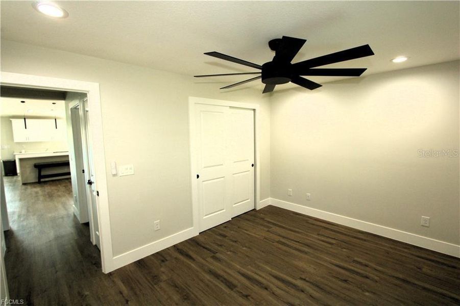 Spacious, unfurnished interior of a new home in , Cape Coral (Image 16).