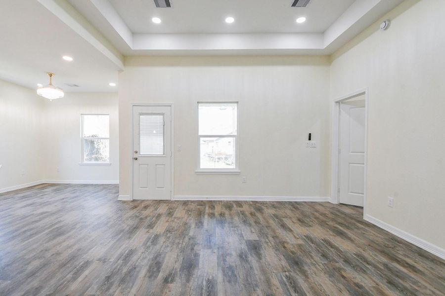 Spacious, unfurnished interior of a new home in , Galena Park (Image 35).