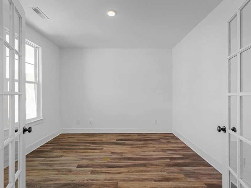 Spacious, unfurnished interior of a new home in Meadow Ridge Estates, Josephine (Image 13).