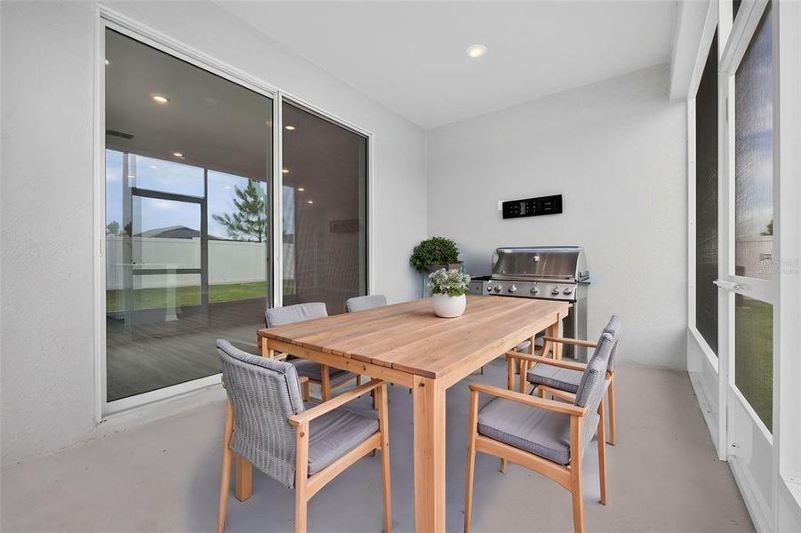 Furnished interior view inside a new home in , Davenport (Image 43).
