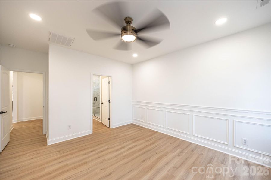 Spacious, unfurnished interior of a new home in , Salisbury (Image 22).