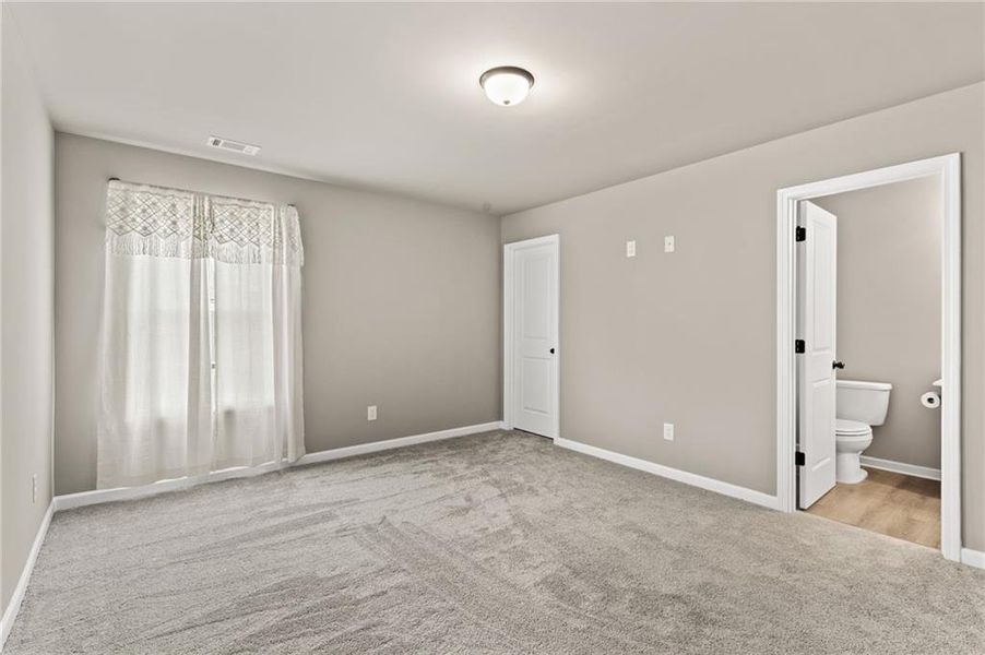 Spacious, unfurnished interior of a new home in , Covington (Image 28). Spacious, unfurnished interior of a new home in , Covington (Image 28).