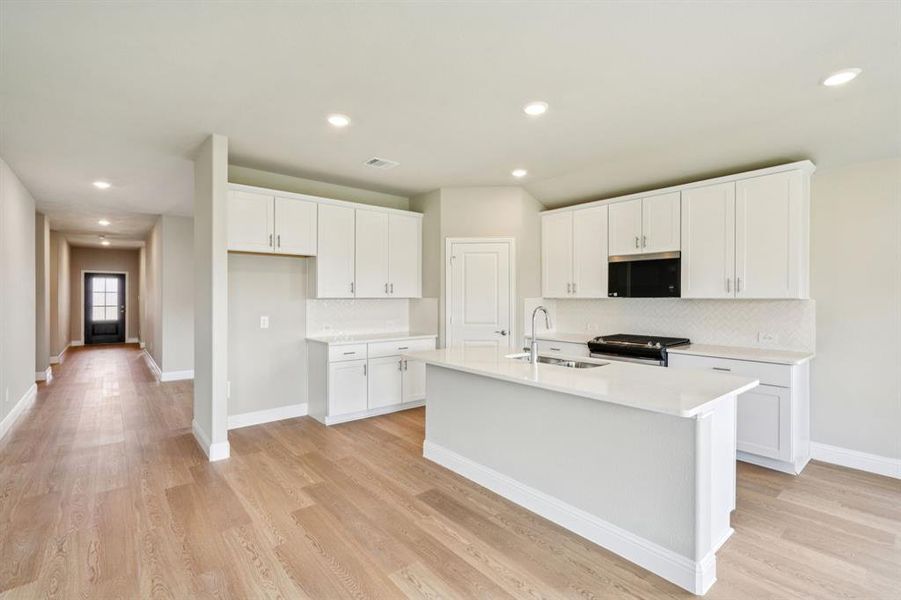 Photo is not of the actual home, but is an inspirational photo of builder’s model home and may depict options, furnishings, and/or decorator features that are not included. Photo is not of the actual home, but is an inspirational photo of builder’s model home and may depict options, furnishings, and/or decorator features that are not included.