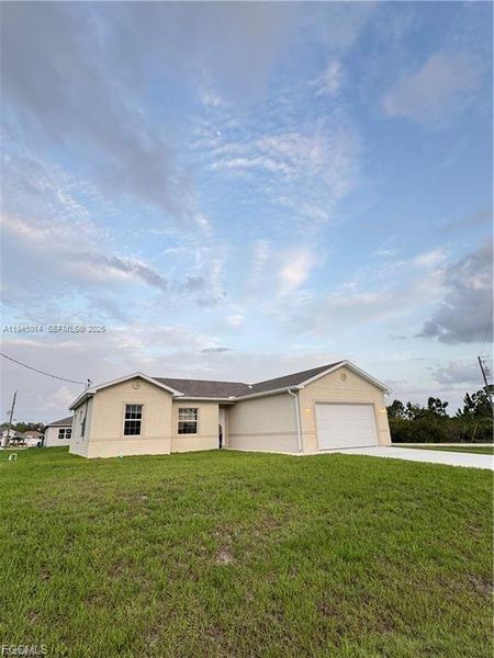 Exterior details and patio area of a home in , Lehigh Acres (Image 17).