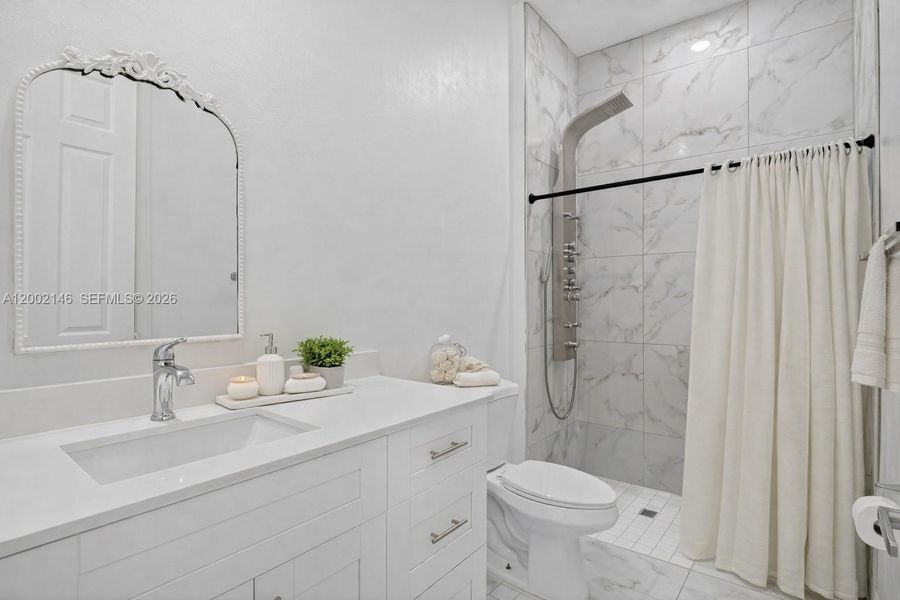 Furnished interior view inside a new home in , Lehigh Acres (Image 9).