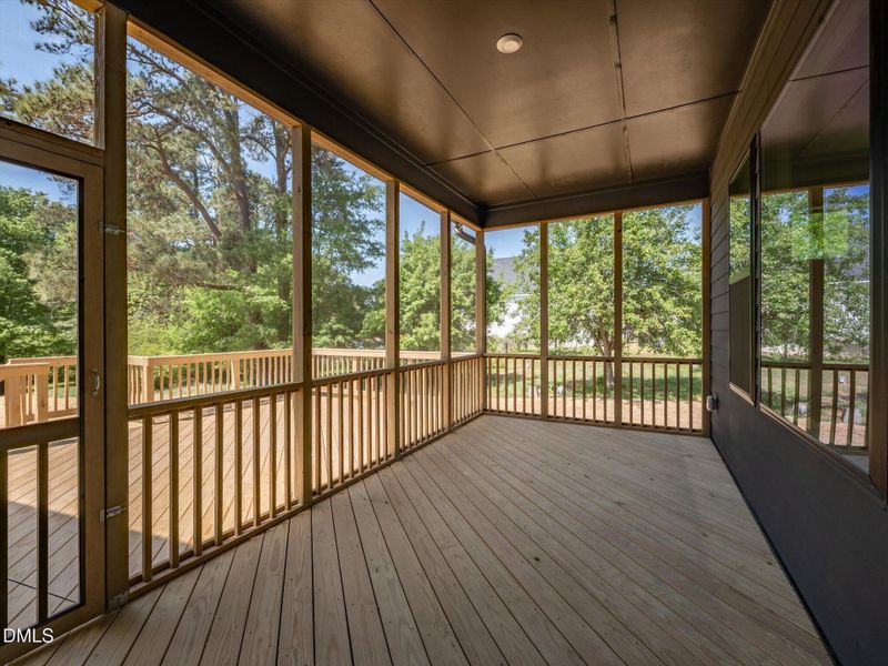 25-Deck