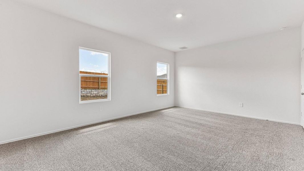 Spacious, unfurnished interior of a new home in Durango, Mustang Ridge (Image 32).