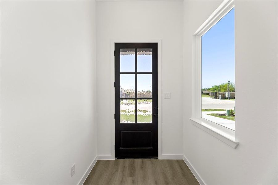 03. 7112 Bergamot - Entry