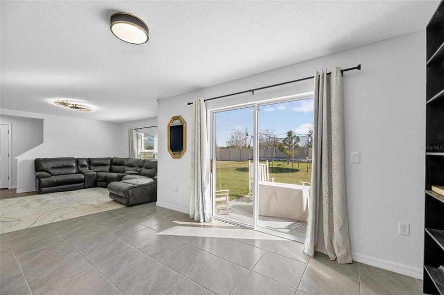 Furnished interior view inside a new home in North Park Isle, Plant City (Image 13).