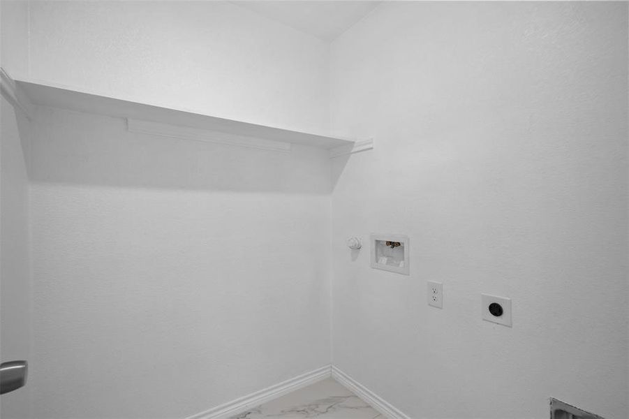 Spacious, unfurnished interior of a new home in , Dallas (Image 13). Spacious, unfurnished interior of a new home in , Dallas (Image 13).