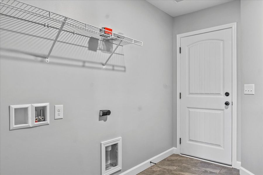 Representative unfurnished interior of a home built from the Whitney by Enchanted Homes in Lonesome Dove, San Antonio (Image 28).