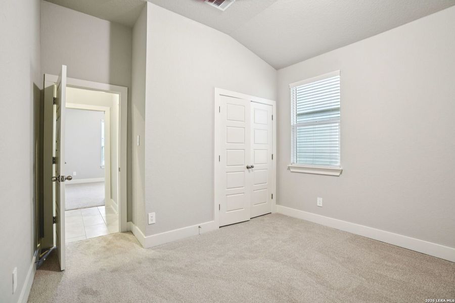 Spacious, unfurnished interior of a new home in Estancia Ranch - Classic Series, San Antonio (Image 30).